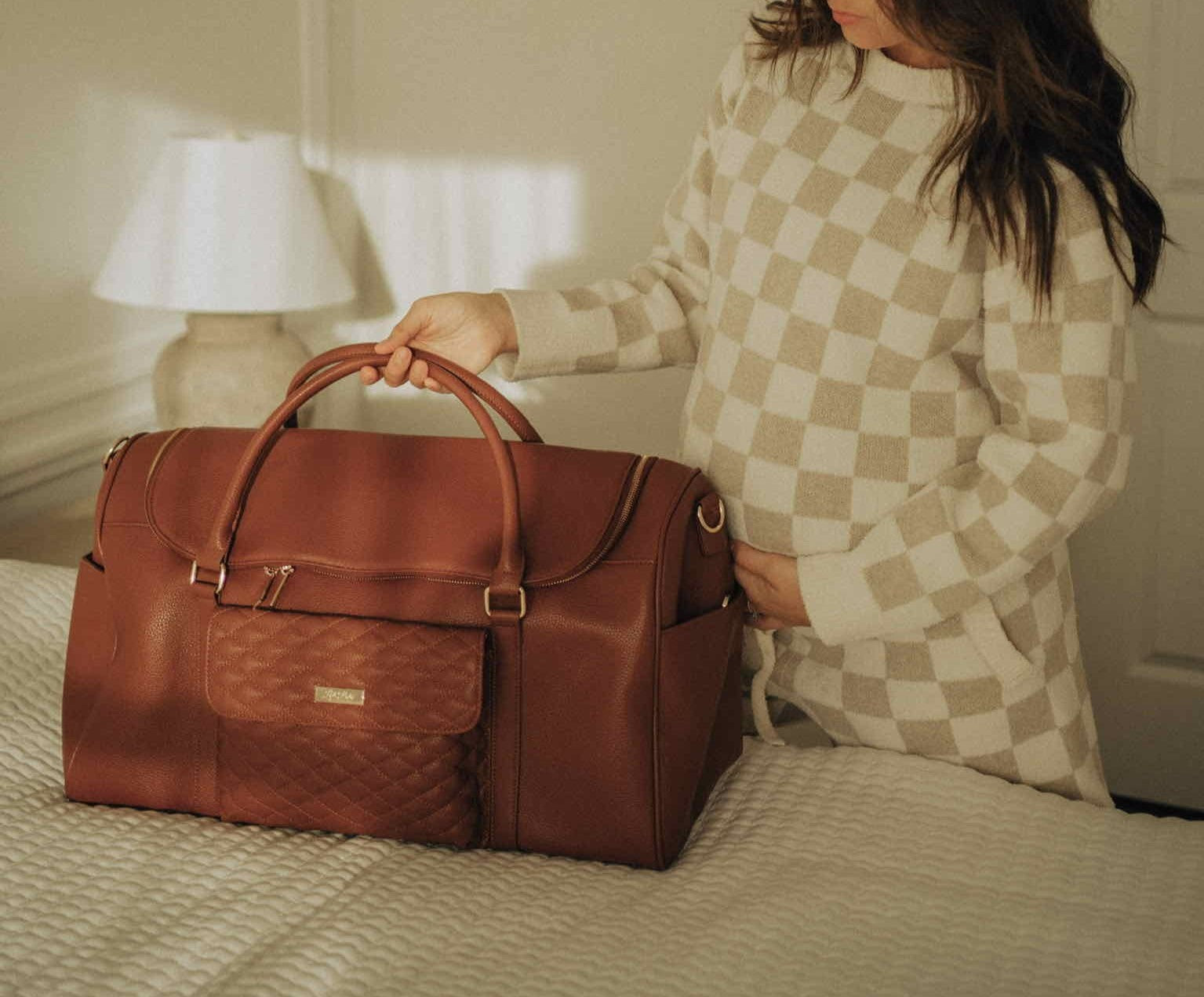 what to pack in your hospital bag for mom