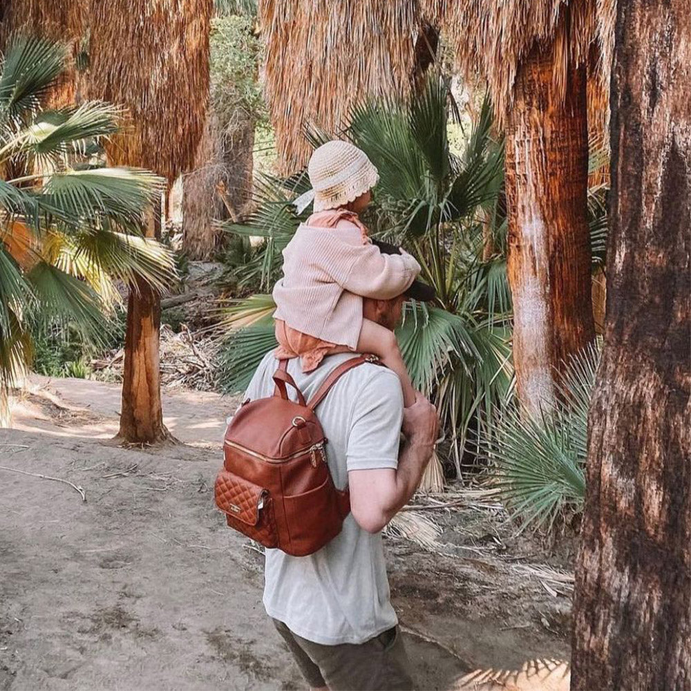 Why Is the Luli Bebe Diaper Bag the One You Need for Going Out