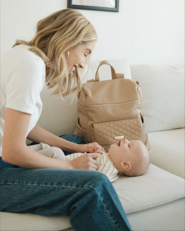 Packing for Baby: What to Carry in Diaper Bag for Newborn Care