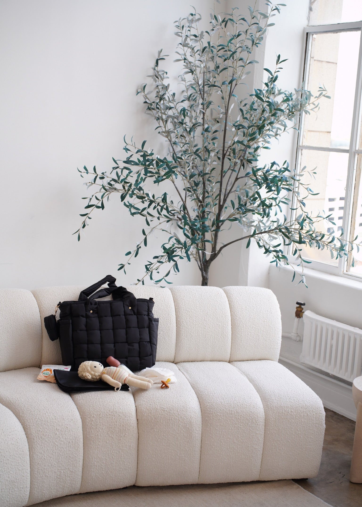 The Infinite Tote - Black by Luli Bebé
